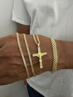 Conjunto Tejido Chino: Cadena, Cruz y Pulsera